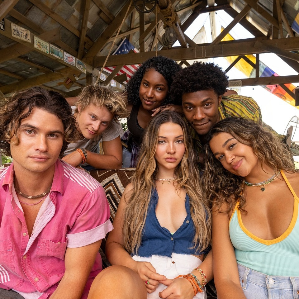 Outer Banks Siapkan Spin-Off Prekuel! Akan Ungkap Asal-usul Kooks dan Pogues