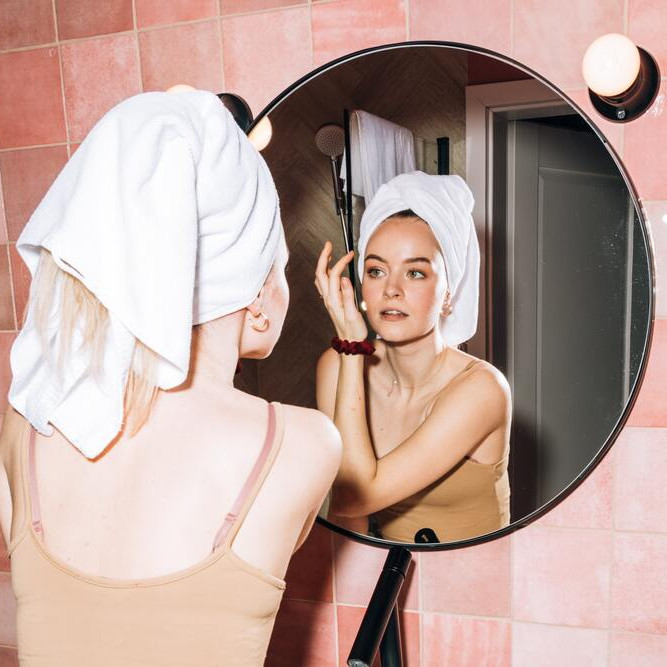 4 Manfaat Sleeping Mask yang Perlu Kamu Ketahui