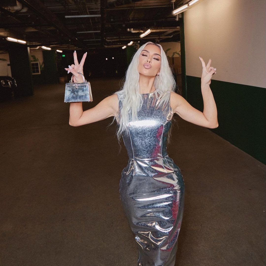 Kim Kardashian Jual Koleksi Tas  Hermès Miliknya! Segini Harganya