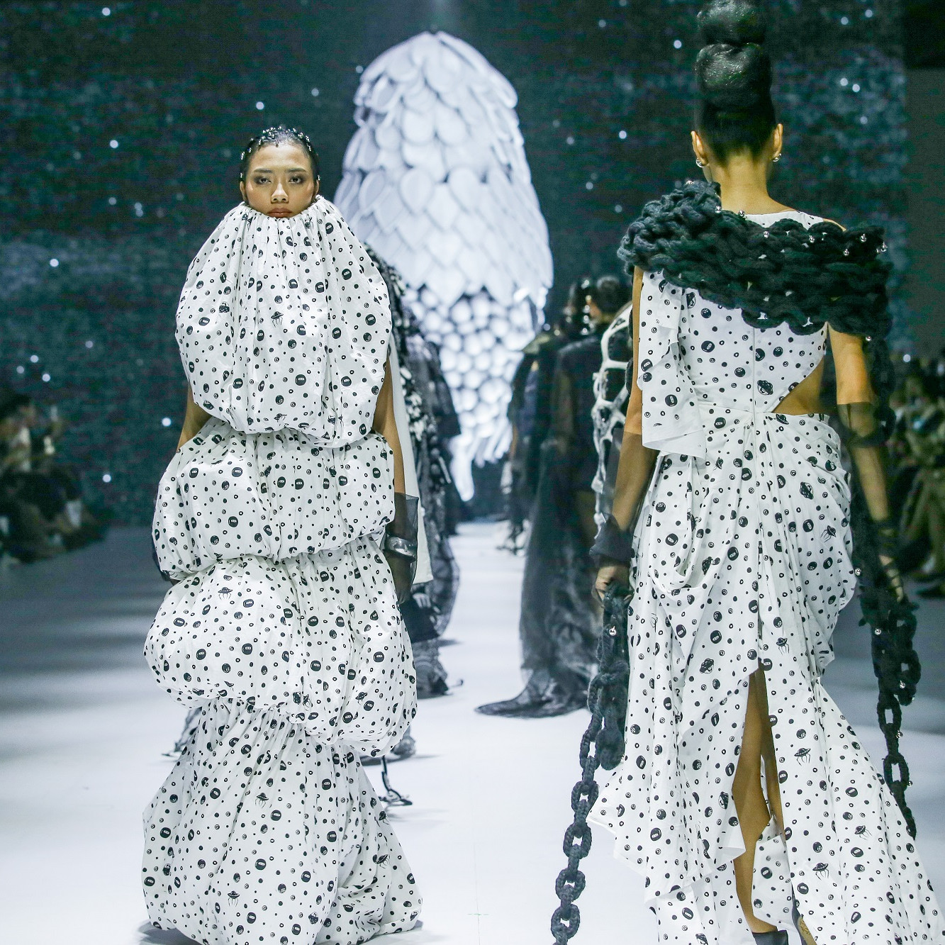 Melihat Aksi 3 Desainer Membawa Aspirasi Sosial dan Perspektif Baru di Runway