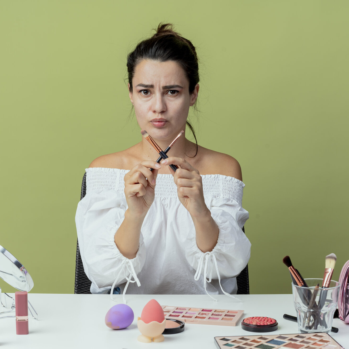 Alasan Makeup Kamu Crack dan Cakey