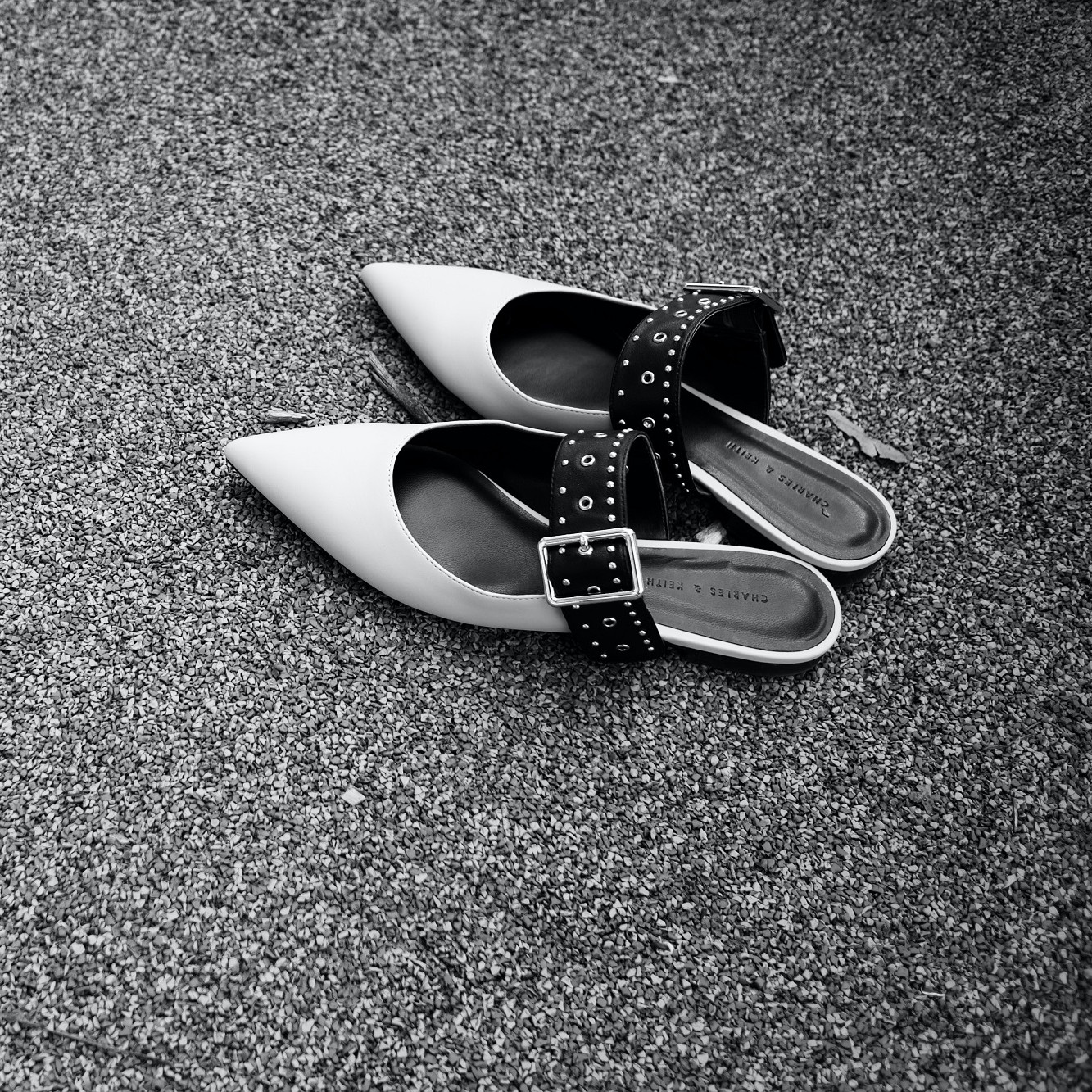 Rekomendasi Sporty Sandal dari Local Brand yang Bisa Kamu Koleksi