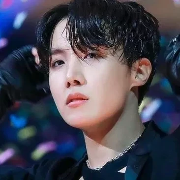 j-hope BTS & TXT Tampil di New York Pergantian Tahun 2023