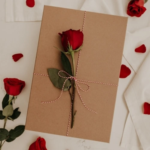 25 Caption Singkat & Aesthetic untuk Hari Valentine