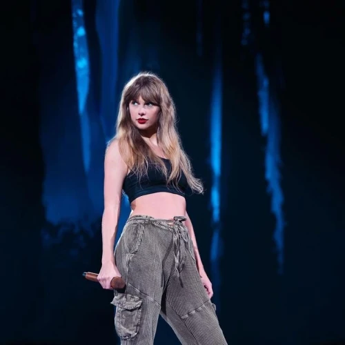 Taylor Swift Beri Kejutan Lewat 4 Rilisan Lagu Terbarunya!