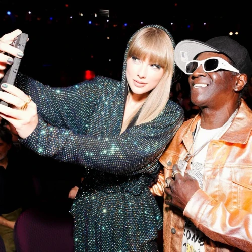Taylor Swift Borong 5 Piala di iHeartRadio Music Awards 2023