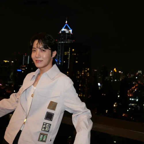 J-Hope BTS Dikabarkan Wamil  18 April, Ini Tanggapan BIGHIT Music
