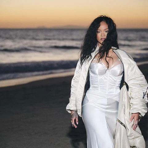 Wah, Rihanna Cetak Rekor Meski Tanpa Album Baru!