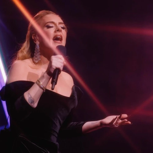 Ternyata Ini Lagu Karaoke Favorit Dari Adele