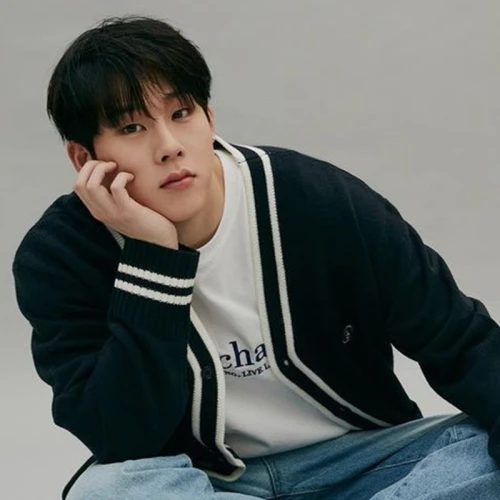 Jalani Wamil, Joohoney MONSTA X Harap Fans Jangan Bersedih