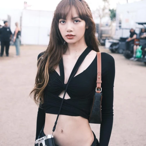 Lisa BLACKPINK Jadi Selebriti Asia dengan Biaya Endorse Paling Mahal!