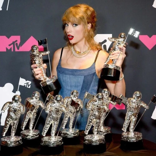 Taylor Swift Dapatkan Moon Person MTV VMA 2023 Terbanyak!