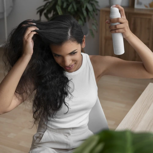 5 Perawatan untuk Rambut Kering dan Mengembang yang Bisa Dicoba di Rumah