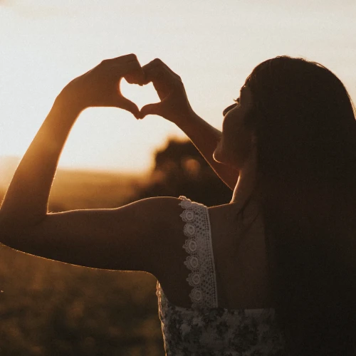 Self-love itu Penting! Berikut Kumpulan 20 Kata Afirmasi untuk Kamu