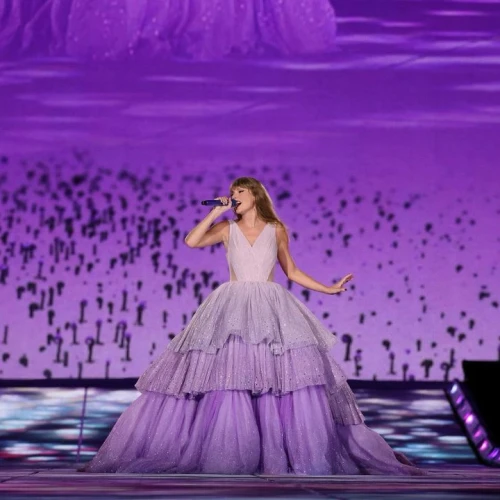 Presale Penjualan Tiket Film 'The Eras Tour' Taylor Swift Tembus Rp1,5 T