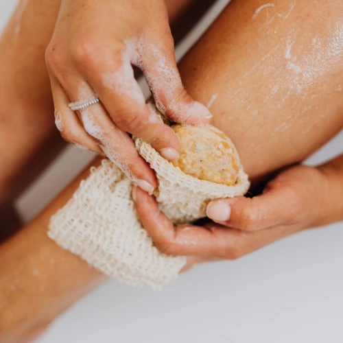 Inilah 6 Manfaat Body Scrub yang Perlu Kamu Ketahui!