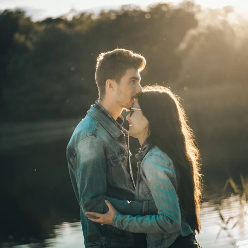 5 Zodiak Ini Ternyata Good Kisser!