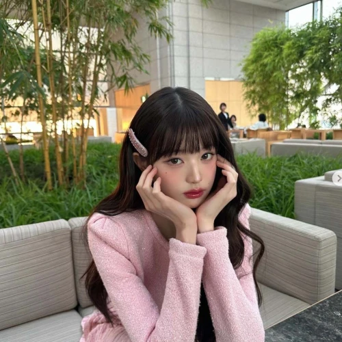 10 Trik Untuk Dapatkan Tampilan Makeup Flawless Ala Wonyoung IVE!