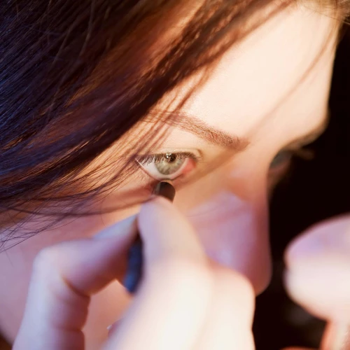 Ikuti 5 Cara Berikut Jika Kamu Ingin Eyeliner-mu Tidak Mudah Luntur!