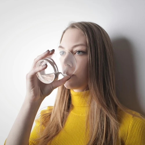 Berbahaya, Ini Dampak Buruk yang Dapat Terjadi Jika Kamu Kurang Minum Air Putih