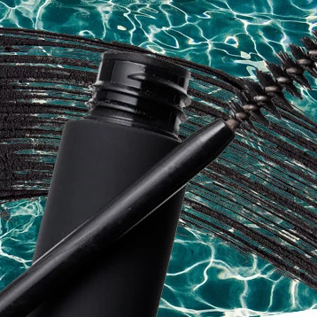 Cara Jitu Menghapus Mascara Waterproof Tanpa Membuat Mata Perih!