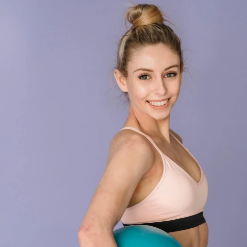 Rekomendasi Brand Lokal Sportwear Untuk Perempuan