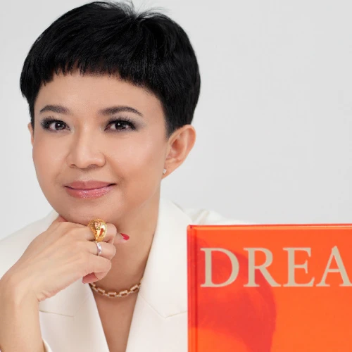 Setelah 10 Tahun, Yuni Jie Merilis Buku Terbaru Berjudul “Dream”