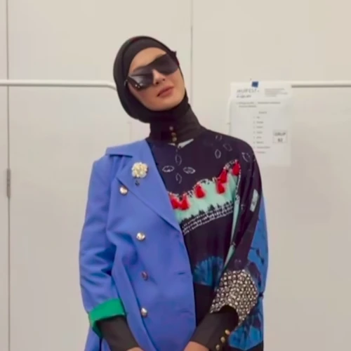 7 Inspirasi Gaya Hijab Stylish Paula Verhoeven