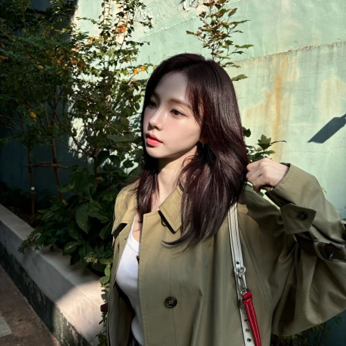 8 Style Kasual ala Karina Aespa yang Bisa Dicoba
