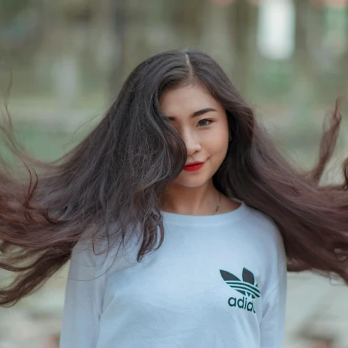 Tips Membuat Rambut Lebih Tebal