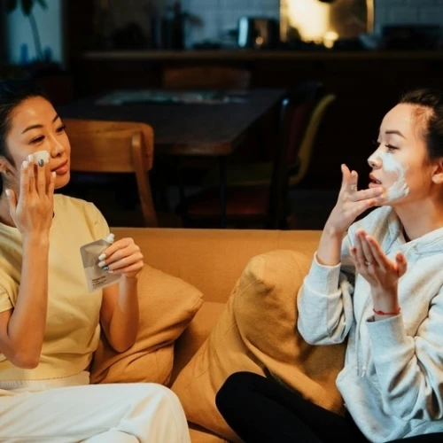 Ini Dia Faktor-faktor yang Membuat Jerawat Kamu Semakin Parah!