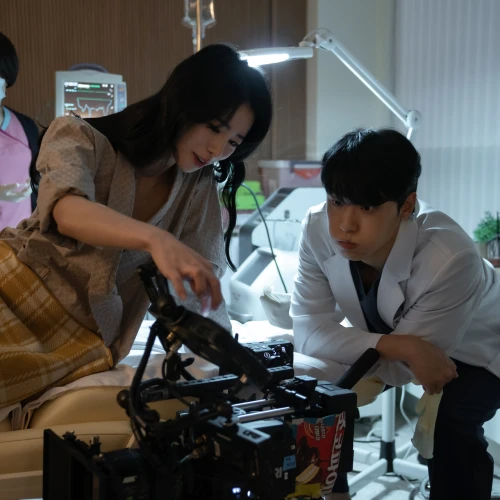So Sweet! Ini Deretan Aktor dan Aktris Korea yang Cinta Lokasi