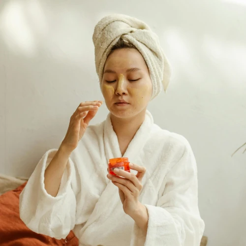 5 Kandungan Skincare Terbaik untuk Lindungi Skin Barrier Kamu
