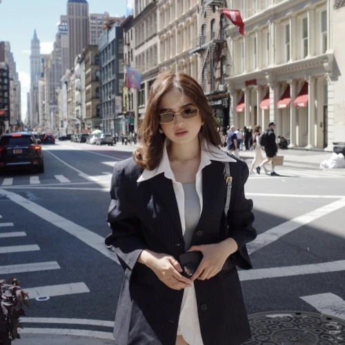 Chic & Effortless: Inspirasi Gaya Fashion ala Syifa Hadju