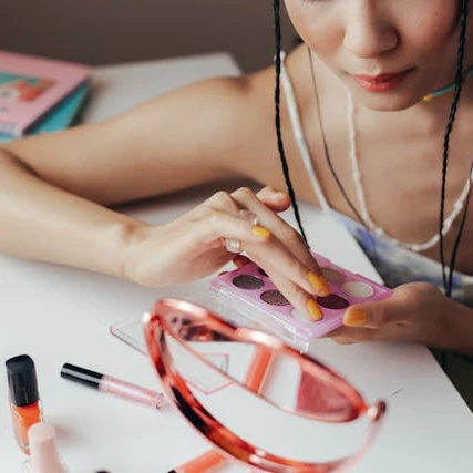 Tahapan Make Up Untuk Pemula Agar Tahan Lama & Tidak Cakey