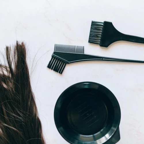 Psst! Ini Beberapa Cara Hilangkan Bleaching di Rambut