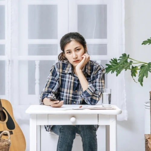 Mengatasi Perasaan Kesepian: 7 Cara untuk Terhubung dengan Diri Sendiri