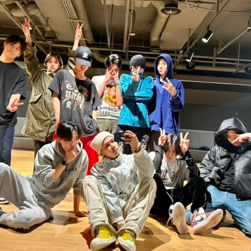 TREASURE Siap Sambut 2025 dengan Gelar Fan Concert “Special Moment”