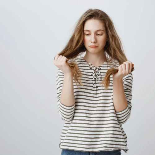 6 Cara Agar Rambut Tidak Mudah Patah