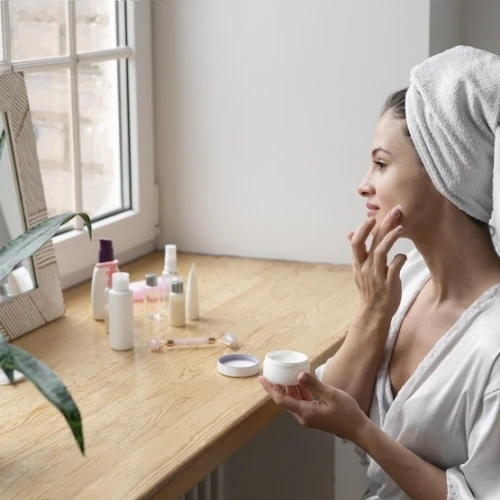 6 Rekomendasi Skincare Lokal untuk Kulit Sensitif yang Wajib Dicoba