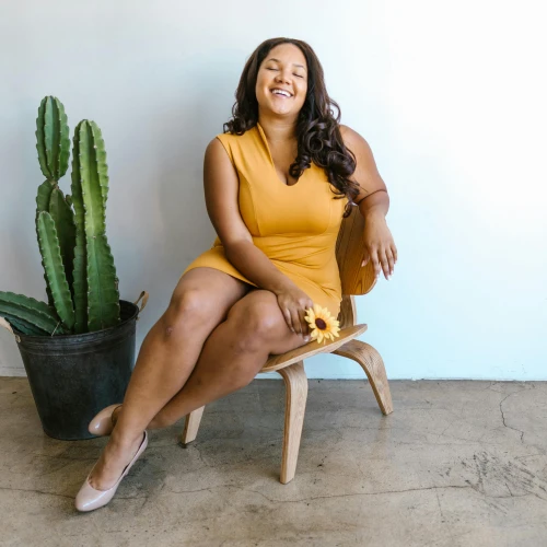 Tips Pilih Outfit untuk Tubuh Curvy