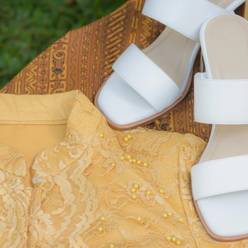 5 Rekomendasi Warna Kebaya yang Cantik dan Kekinian untuk Wisuda