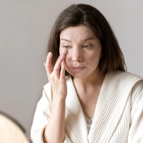 Ketahui Penyebab Puffy Eyes dan Cara Mengatasinya!