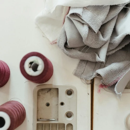 Segala Hal Tentang Bahan Polyester yang Perlu Kamu Ketahui!