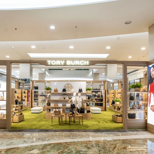 Tory Burch Buka Pop Up Store di Kota Kasablanka! Perkenalkan Kreasi Baru Romy Bag
