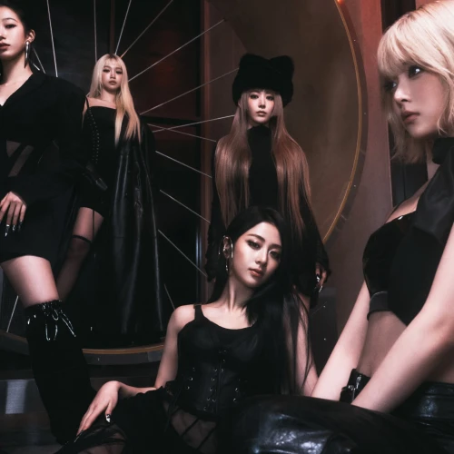 Tampil dengan Konsep Unik, Intip Visual Menawan Le Sserafim di Album Terbarunya