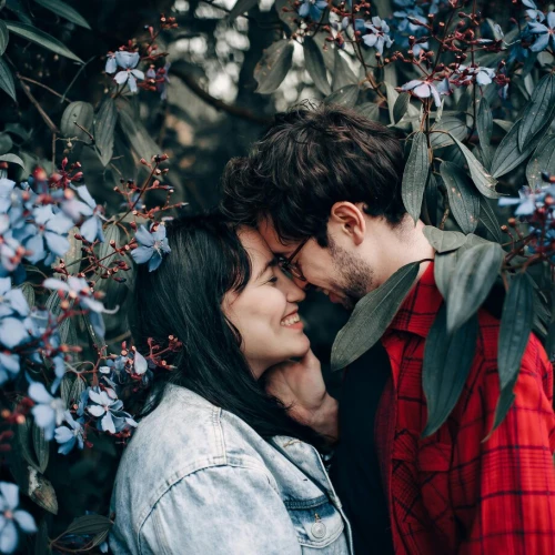 Tanda Kamu Orang Hopeless Romantic