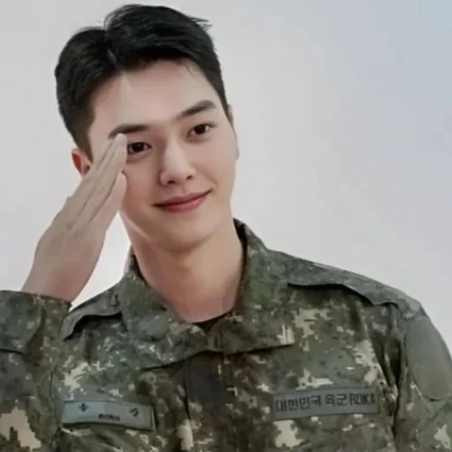 9 Artis Korea Ini Selesai Wamil 2025, Bersiap Balik ke Layar Kaca!
