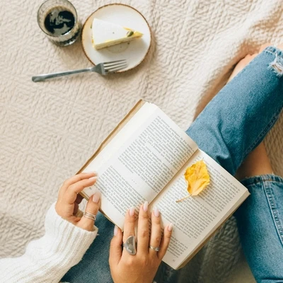 5 Rekomendasi Novel dengan Jalan Cerita yang Ringan dan Menghibur