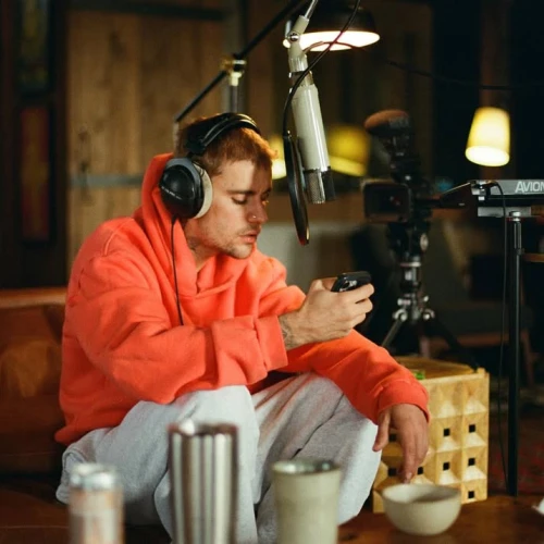 Justin Bieber Mengalami "Hari yang Berat Akhir-Akhir Ini"